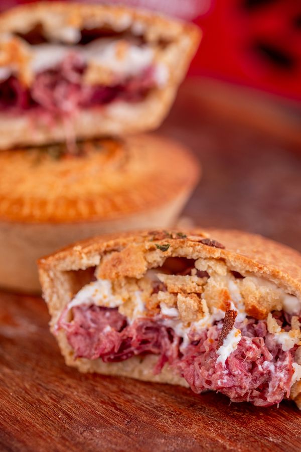Empada fit de carne seca com cream cheese